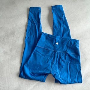Lululemon Wunder Under Luxtreme Leggings Size 4 Nile Blue Matching bra available